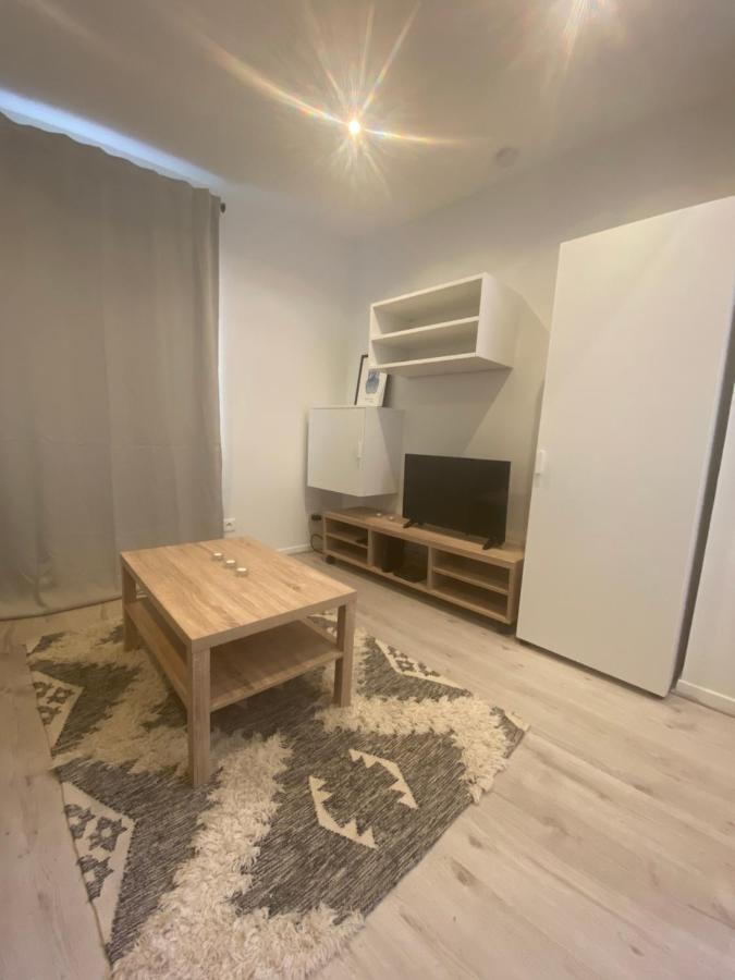 Joli Studio Calme Et Lumineux 鲁瓦亚 外观 照片